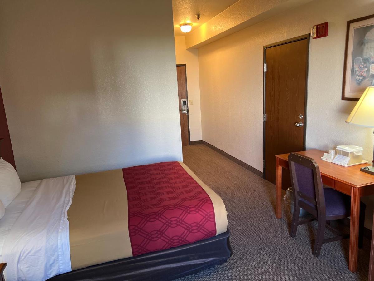 Express Inn & Suites Decatur Kültér fotó