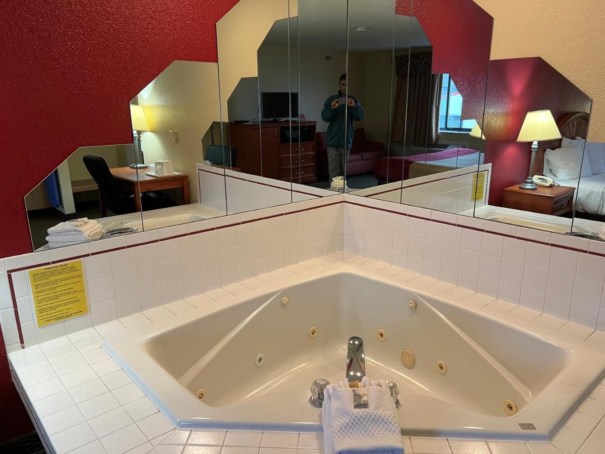 Express Inn & Suites Decatur Kültér fotó