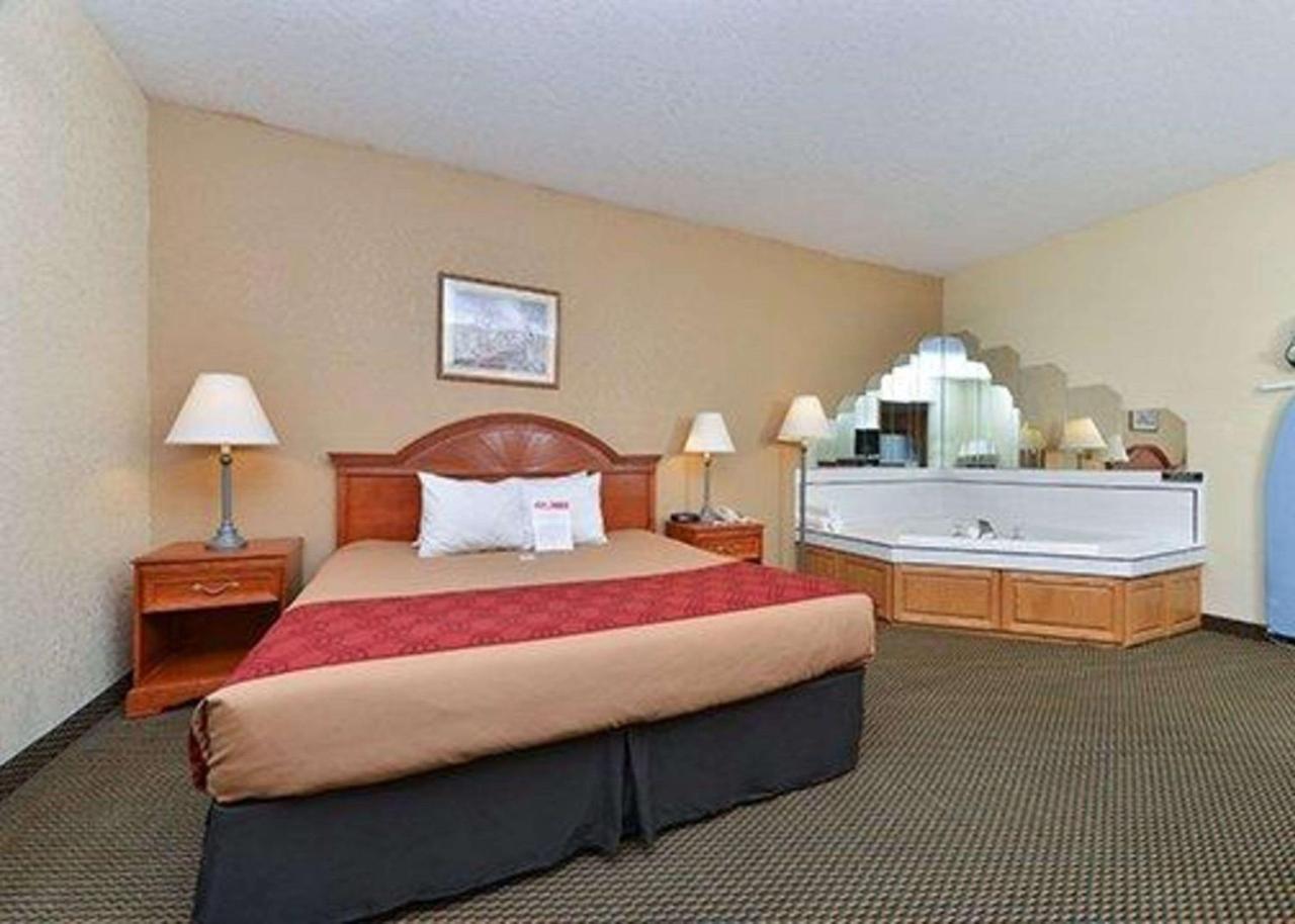 Express Inn & Suites Decatur Kültér fotó